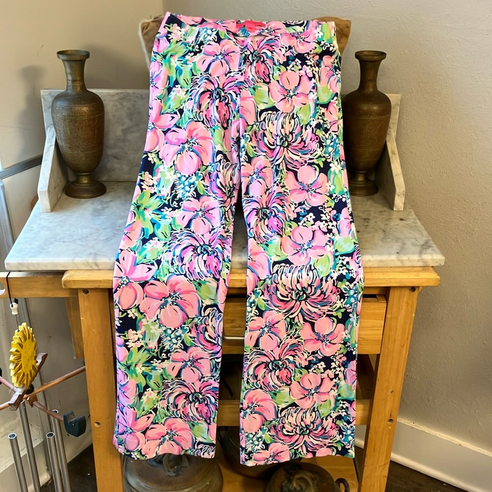 Lilly Pulitzer Pink and Blue Patterned Pants Gorgeous Style And Look!!S